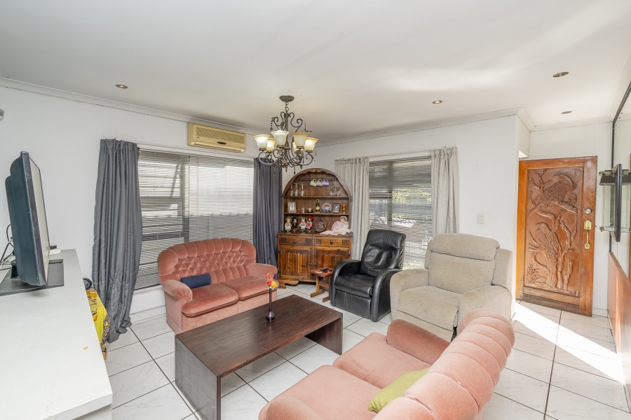 3 Bedroom Property for Sale in Protea Heights Western Cape
